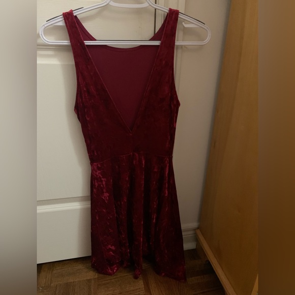 H&M Red Velvet Dress - Picture 5 of 7